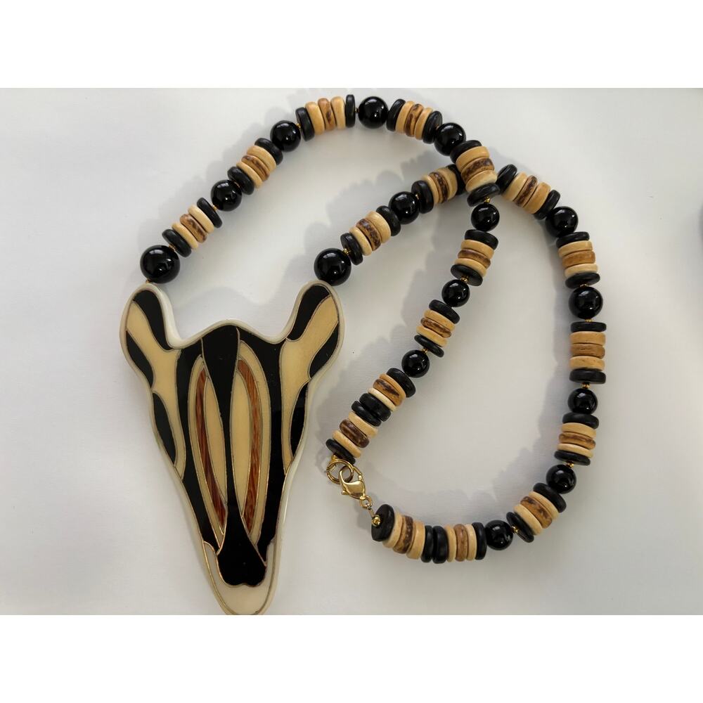 Vintage Lee Sands Giraffe Head Necklace 22" Long